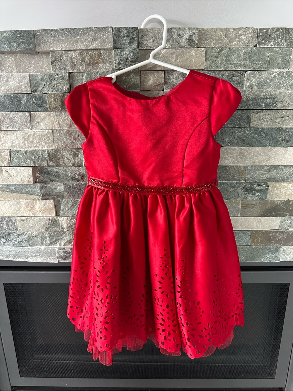 Sweet Heart Rose Red Girls' Formal Dress with Laser-Cut Skirt Size 4T